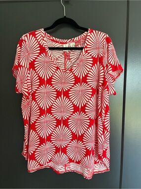 Joie Red Short-Sleeve V-Neck Tee with White Floral Fan Print